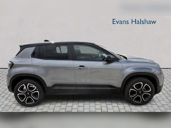 Used Jeep Avenger 2025 for sale - 79109065: Photo