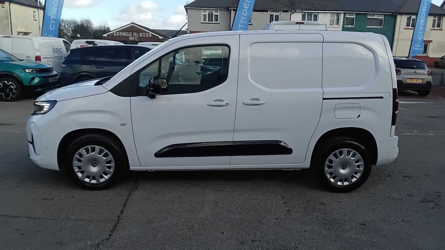 Used Vauxhall Combo 2025 for sale - 77859367: Photo 5