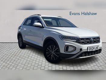 Used Volkswagen T-Roc 2024 for sale - 79758560: Photo