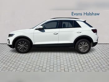 Used Volkswagen T-Roc 2024 for sale - 79758560: Photo