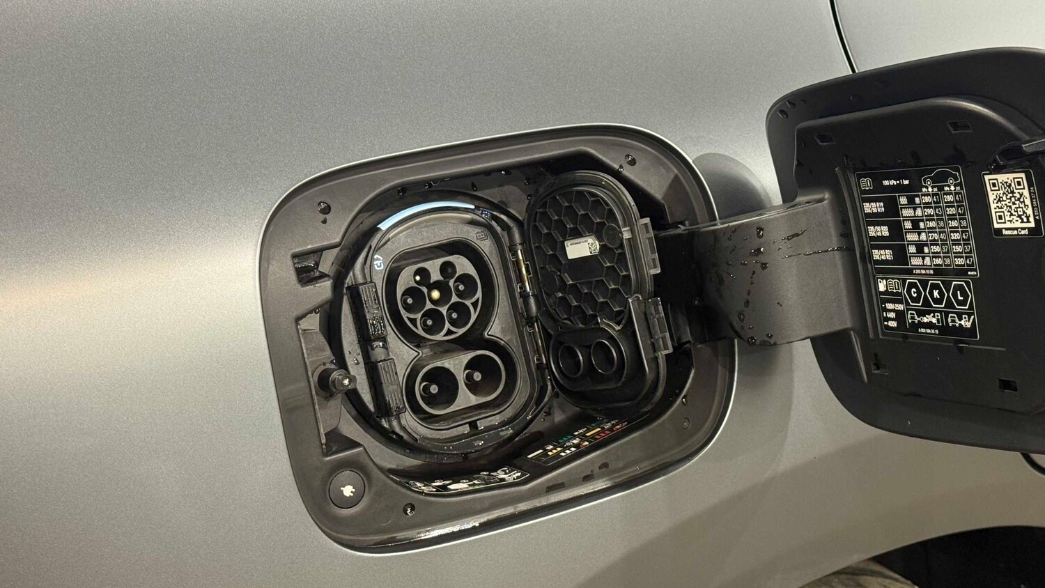 Used Mercedes-Benz EQC for sale - 77857720: Photo 32