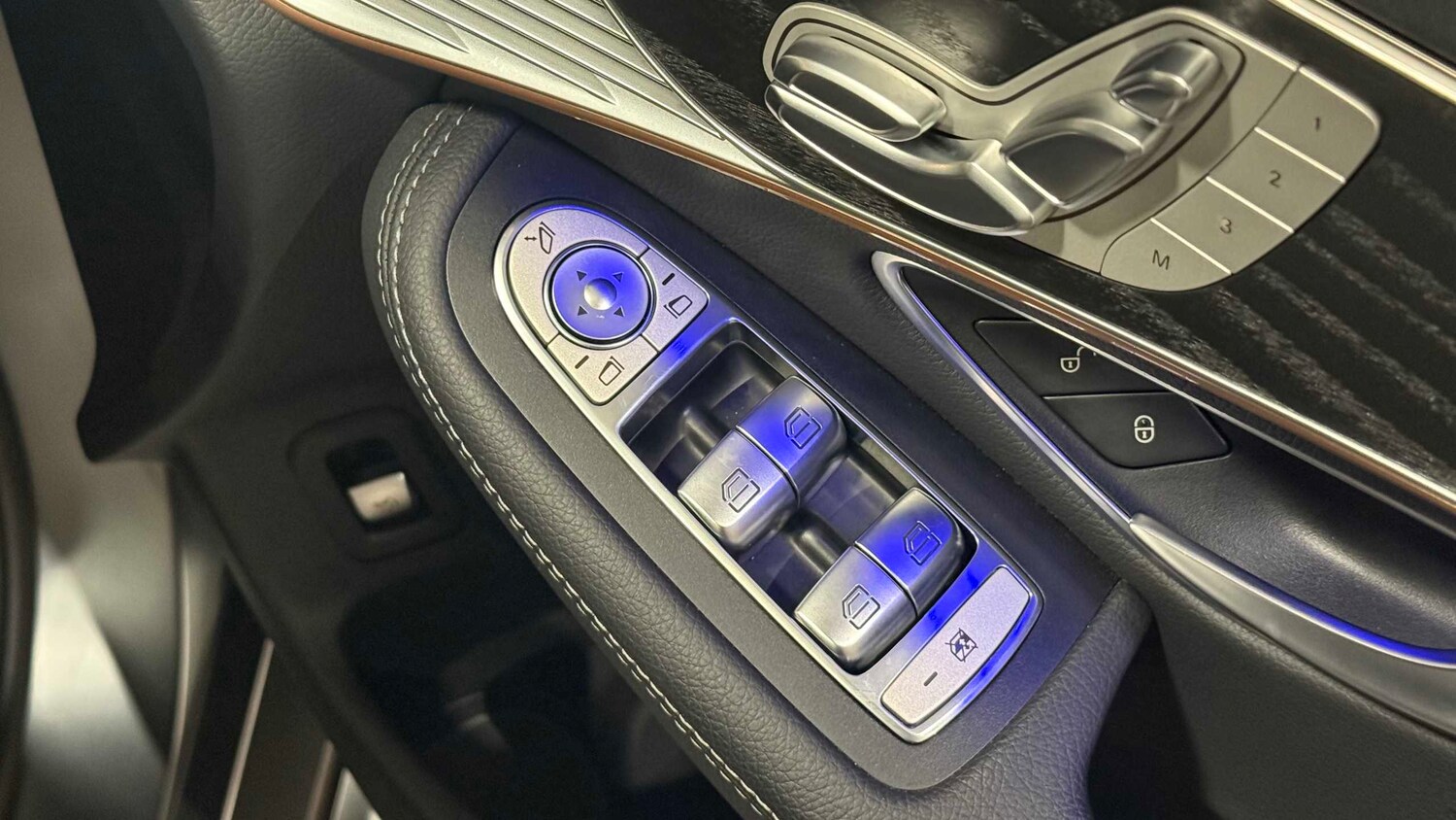 Used Mercedes-Benz EQC for sale - 77857720: Photo 33