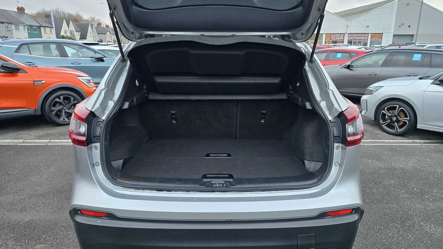 Used Nissan Qashqai for sale - 77862700: Photo 8