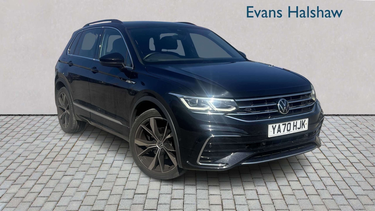 Used Volkswagen Tiguan 2020 for sale - 77972817: Photo 1