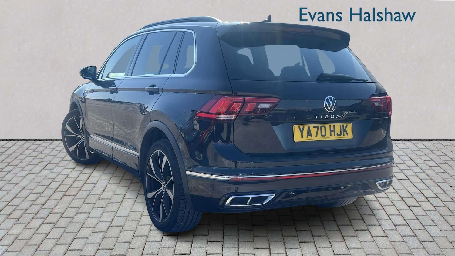 Used Volkswagen Tiguan 2020 for sale - 77972817: Photo 2