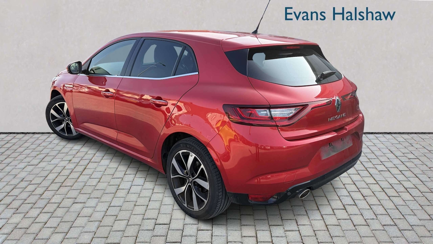 Used Renault Megane 2019 for sale - 77856629: Photo 2