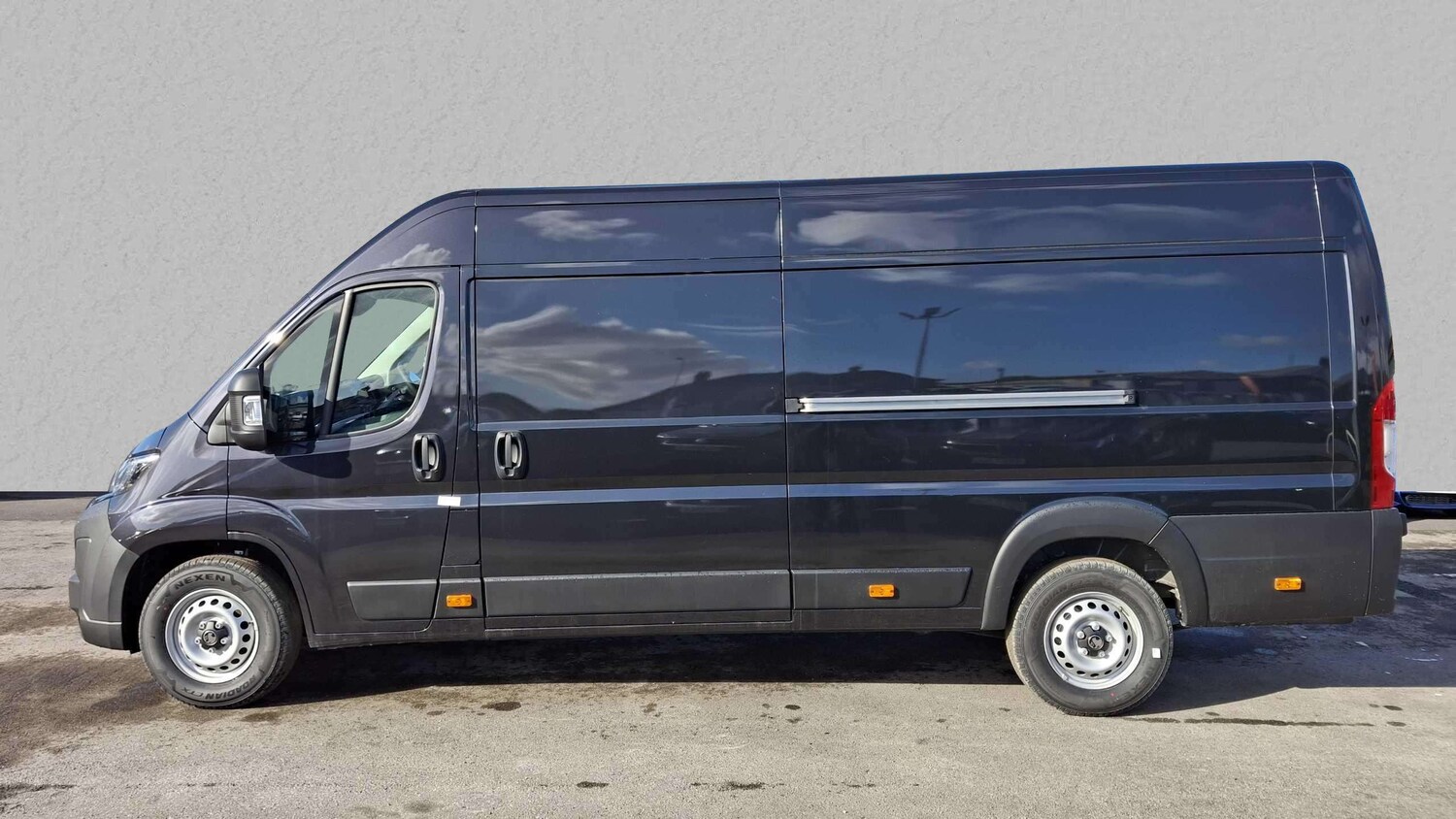 Used Vauxhall Movano 2025 for sale - 77860350: Photo 3