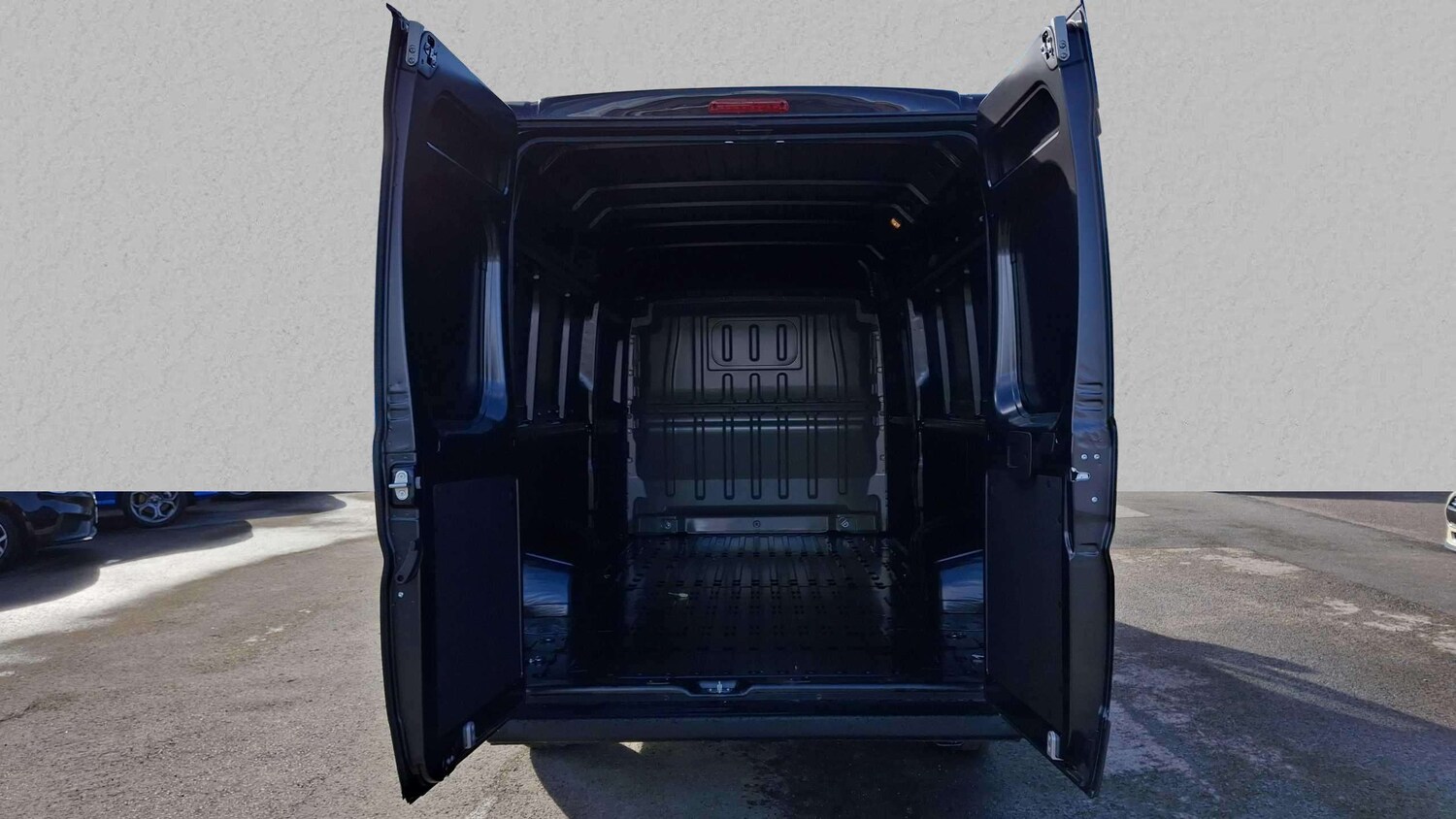 Used Vauxhall Movano 2025 for sale - 77860350: Photo 8