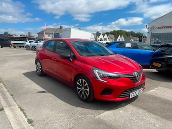 Used Renault Clio 2023 for sale - 79351738: Photo