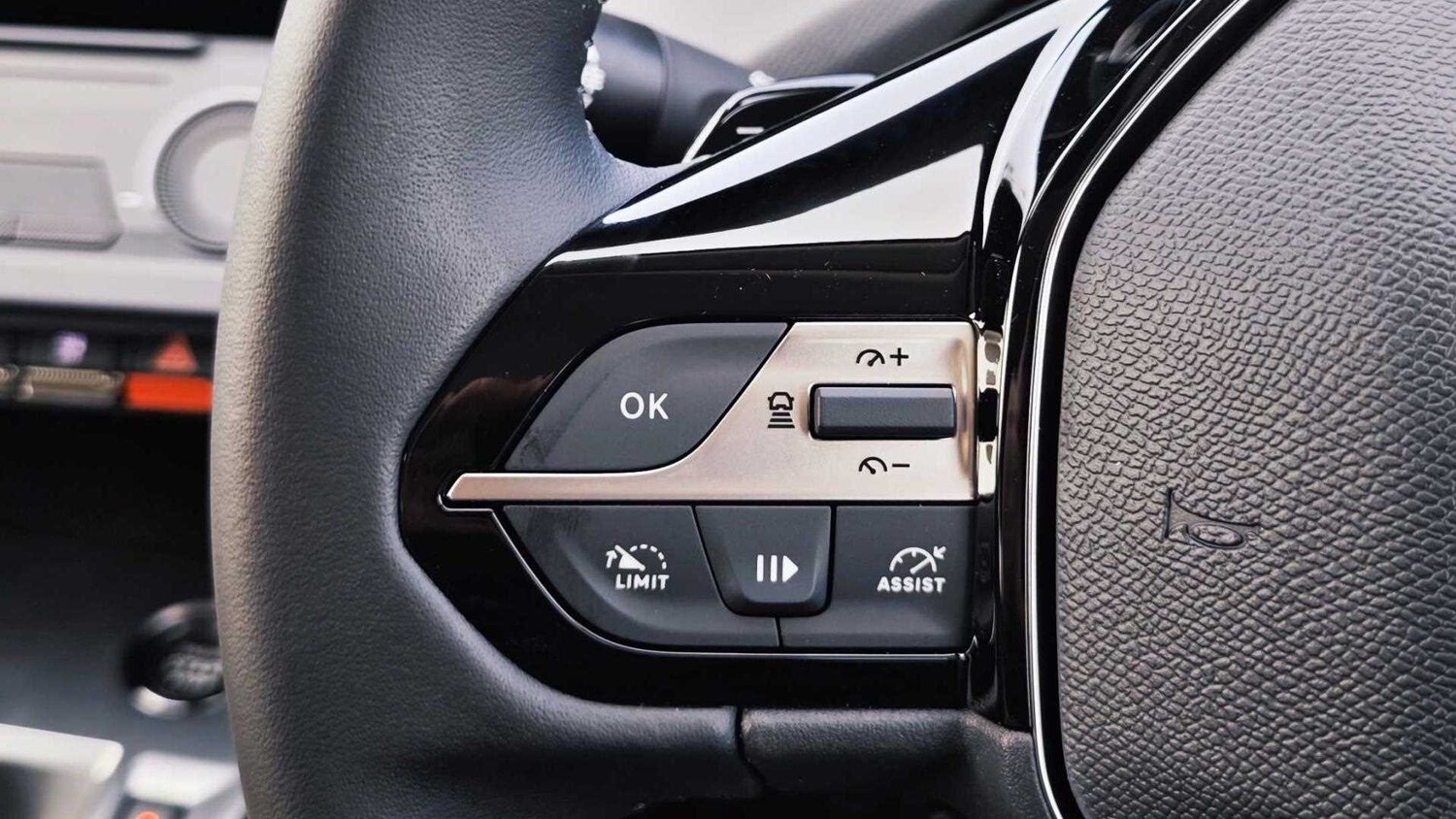 Used Peugeot 308 for sale - 77862279: Photo 26