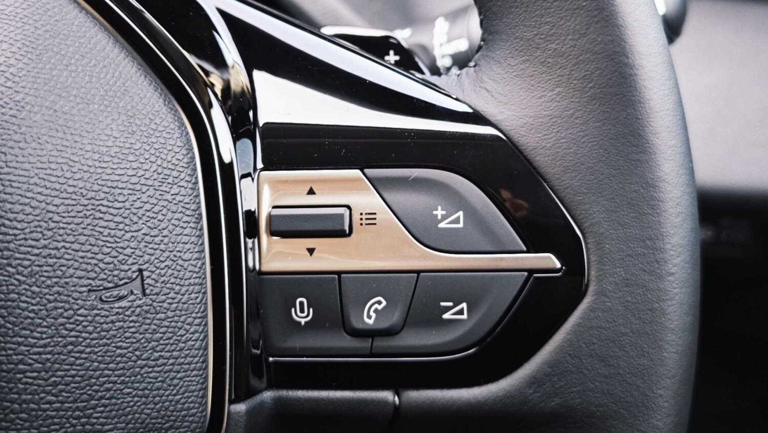 Used Peugeot 308 for sale - 77862279: Photo 27