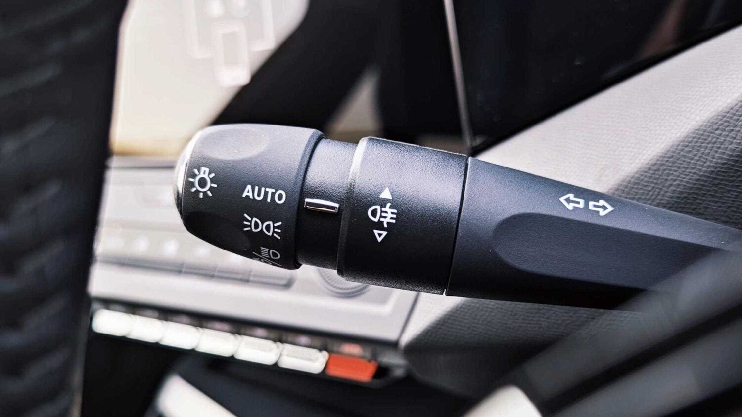 Used Peugeot 308 for sale - 77862279: Photo 28