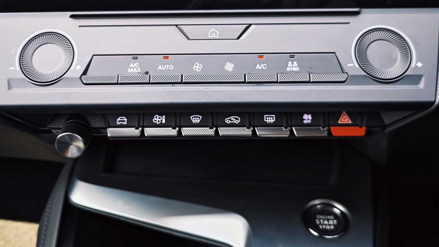 Used Peugeot 308 for sale - 77862279: Photo 30