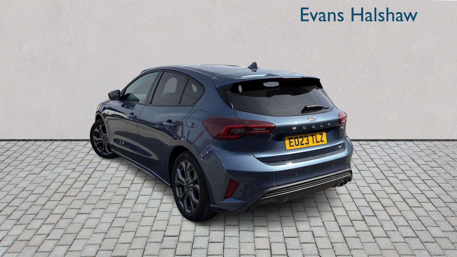 Used Ford Focus 2023 for sale - 78010158: Photo 2