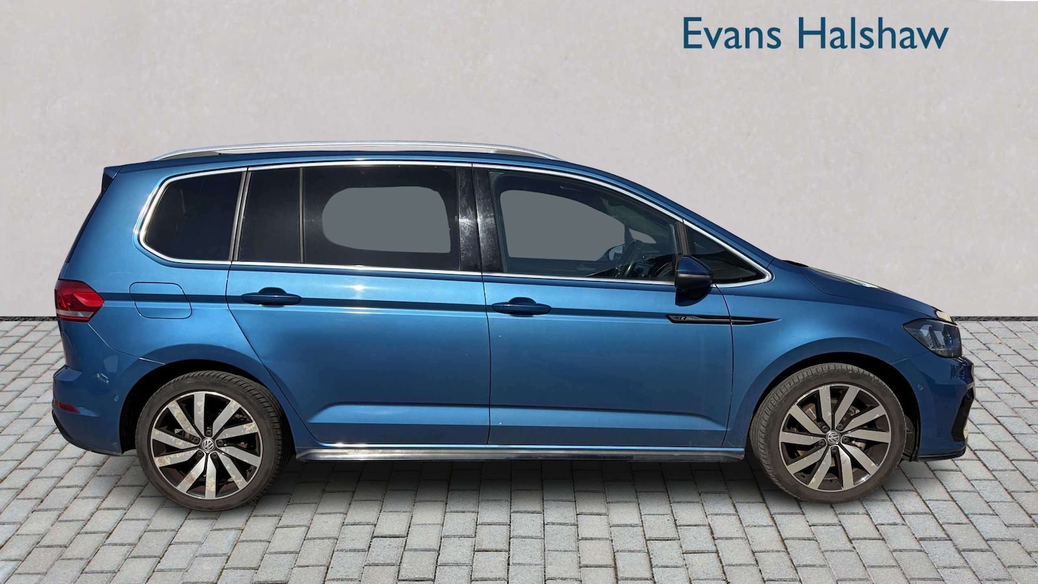 Used Volkswagen Touran 2017 for sale - 78089966: Photo 4