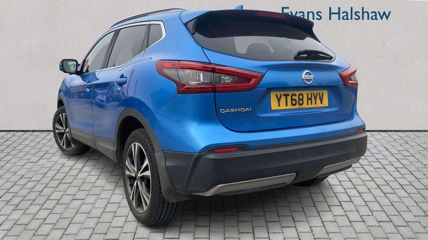 Used Nissan Qashqai 2018 for sale - 78024103: Photo 2