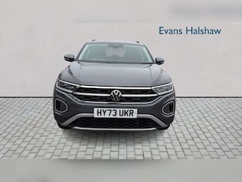 Used Volkswagen T-Roc 2023 for sale - 79825026: Photo