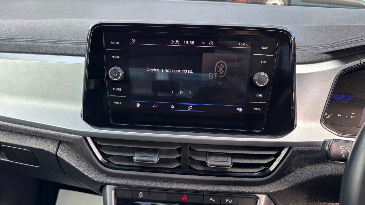 Used Volkswagen T-Roc for sale - 77858746: Photo 11