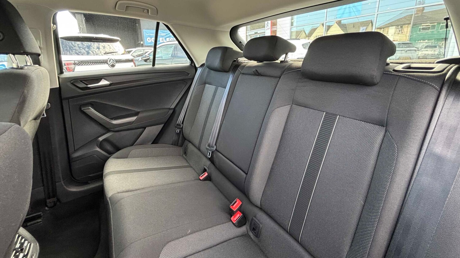 Used Volkswagen T-Roc for sale - 77858746: Photo 16