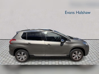 Used Peugeot 2008 2016 for sale - 79147792: Photo