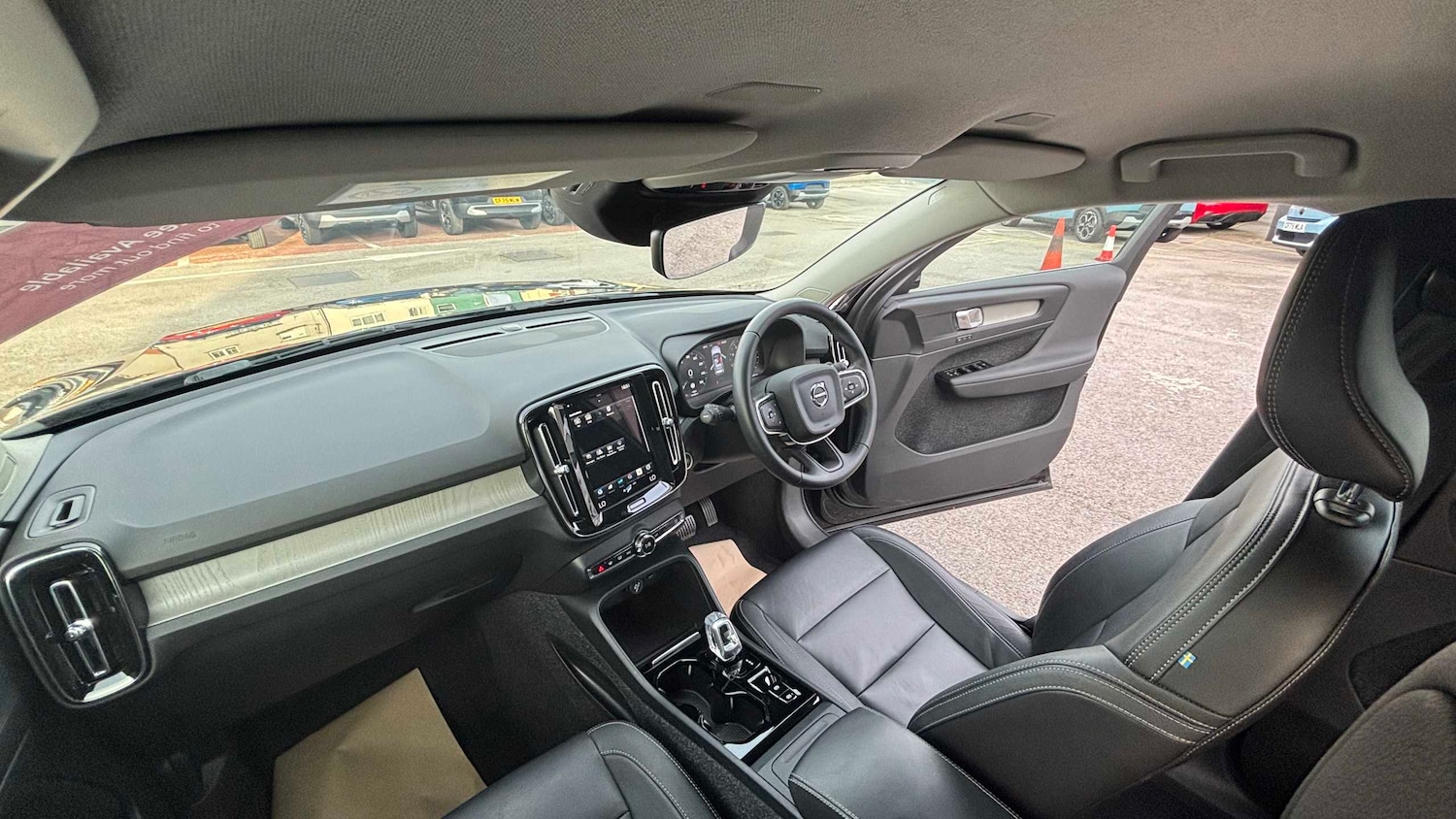 Used Volvo XC40 2021 for sale - 77972815: Photo 21