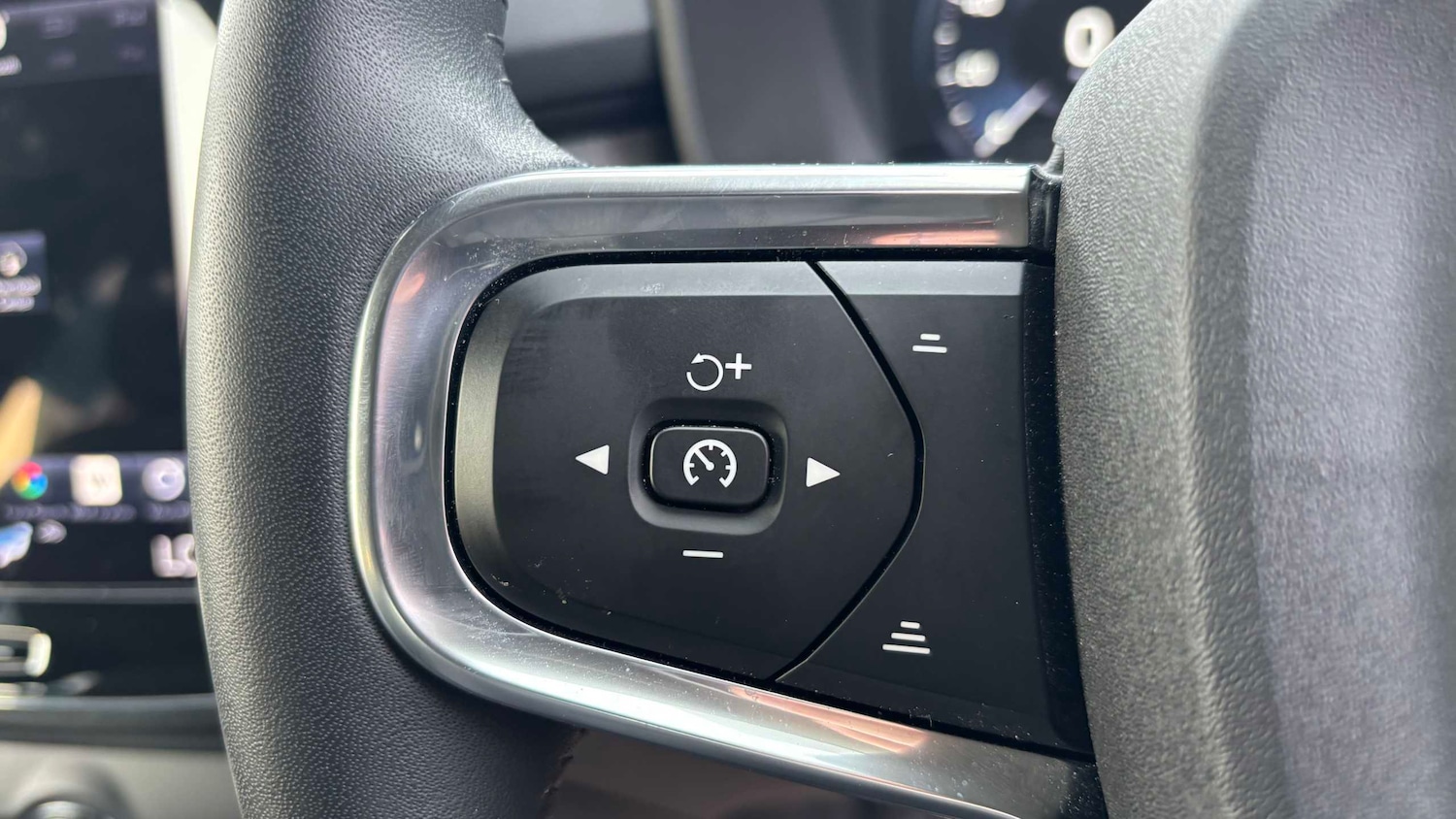 Used Volvo XC40 2021 for sale - 77972815: Photo 23