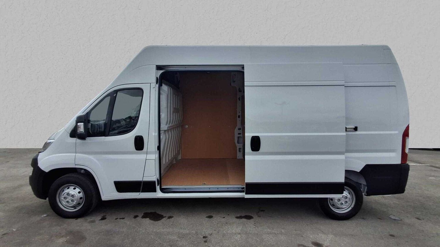 Used Vauxhall Movano 2025 for sale - 77856929: Photo 4