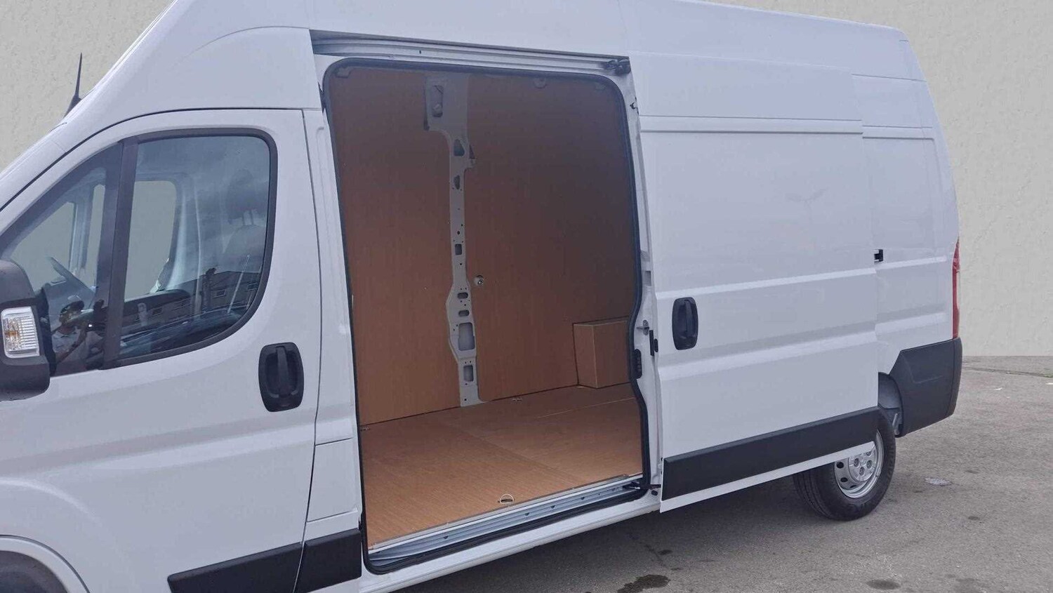 Used Vauxhall Movano 2025 for sale - 77856929: Photo 5