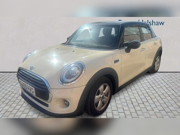 Used MINI Hatch 2019 for sale - 79306420: Photo