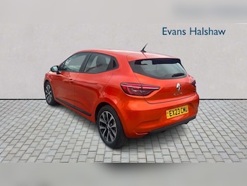 Used Renault Clio 2023 for sale - 79377047: Photo