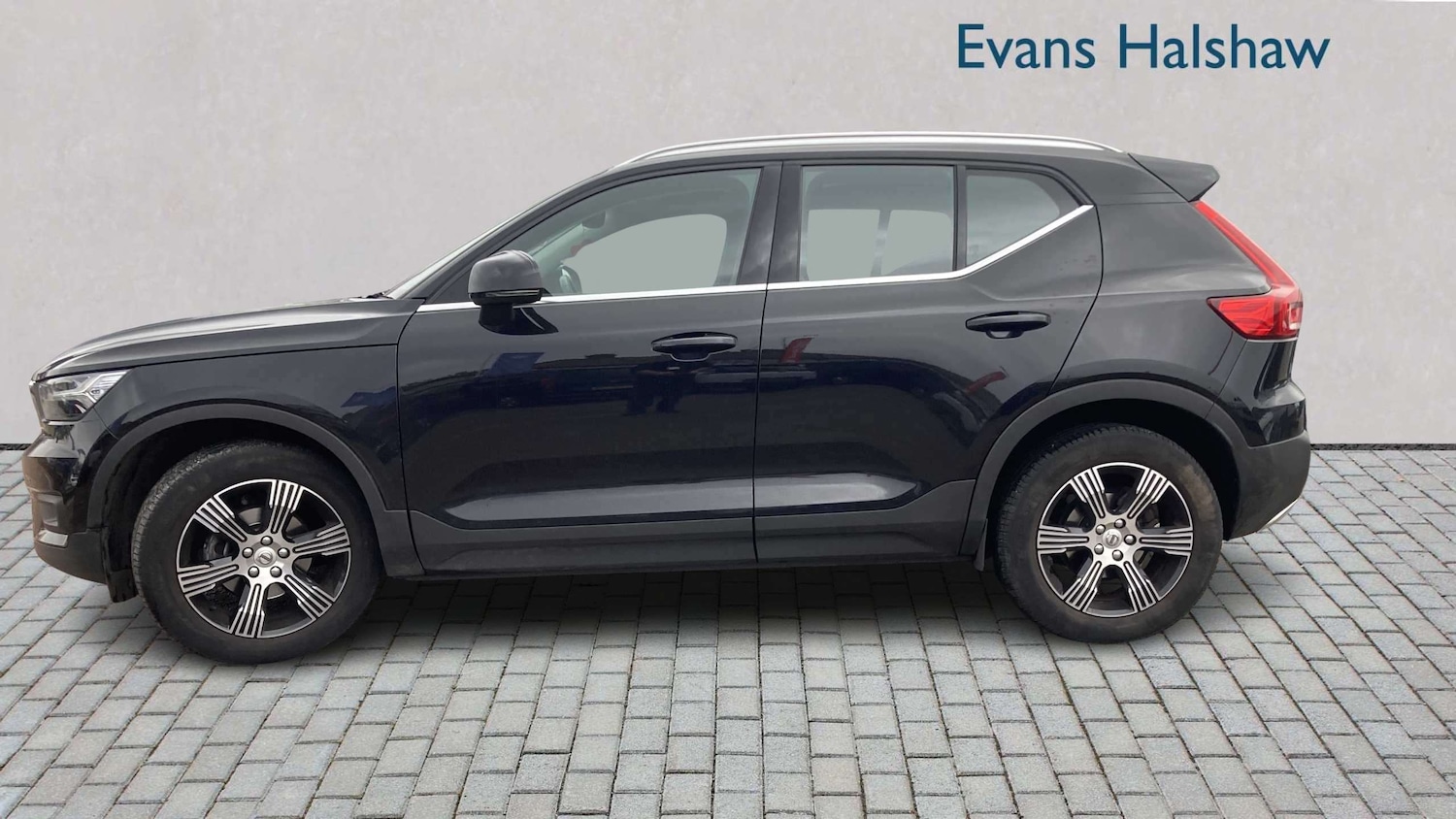 Used Volvo XC40 2021 for sale - 77857394: Photo 3