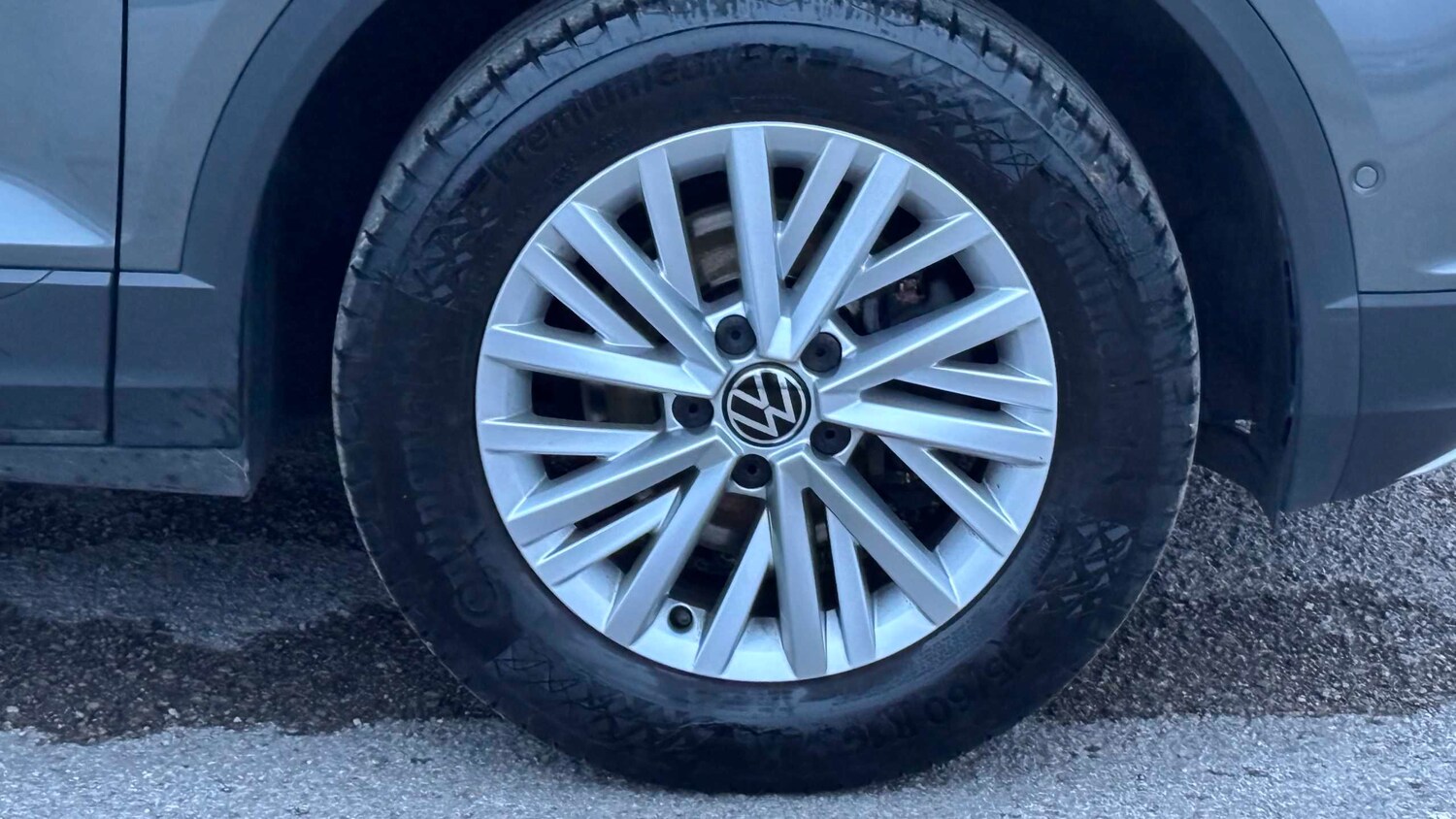 Used Volkswagen T-Roc for sale - 77860711: Photo 5