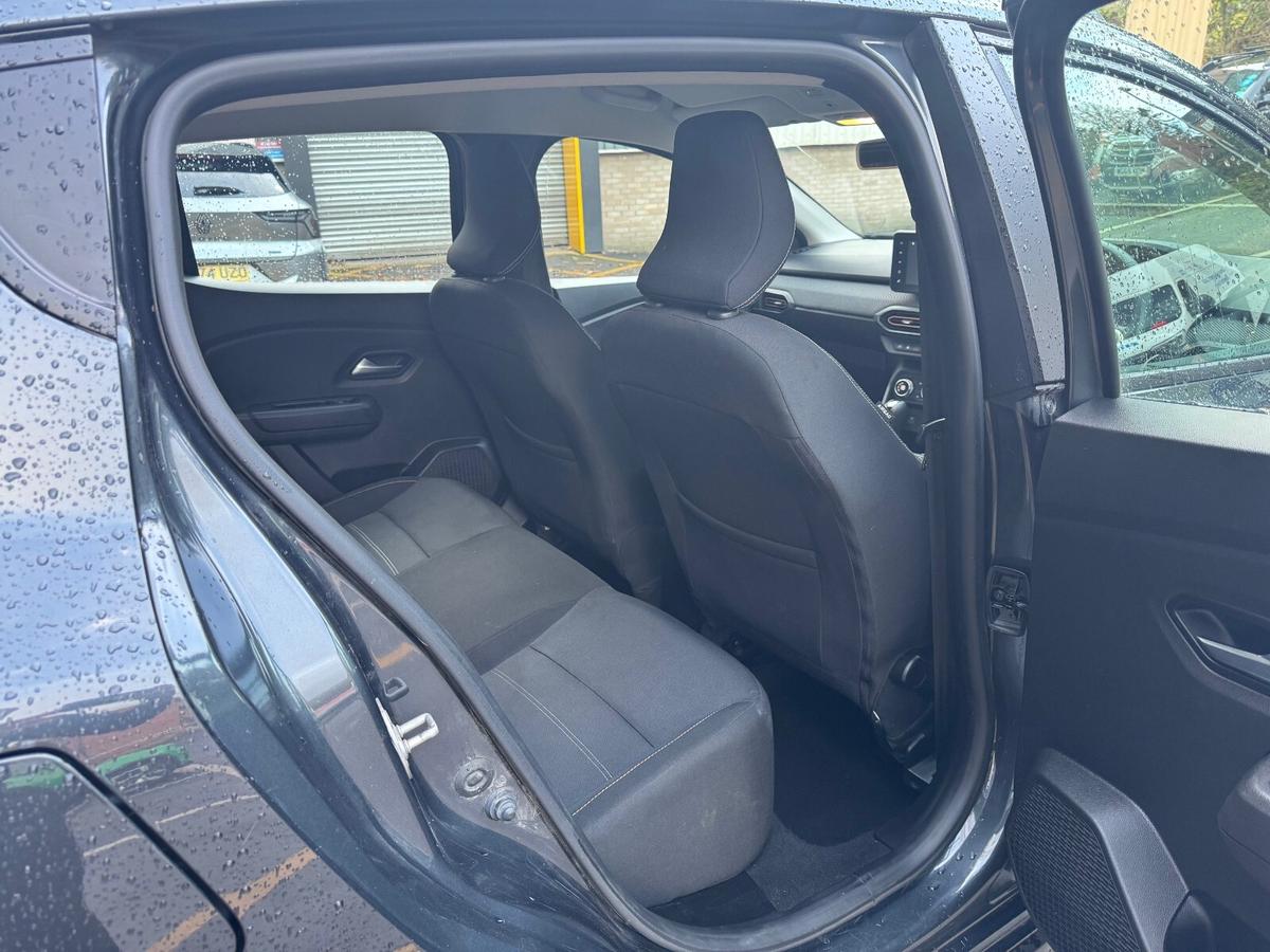 Used Dacia Sandero Stepway 2022 for sale - 76674661: Photo 10