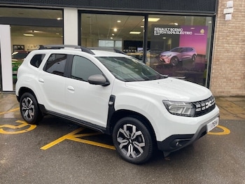 Used Dacia Duster 2023 for sale - 76675689: Photo
