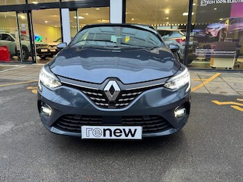 Used Renault Clio 2022 for sale - 76799502: Photo