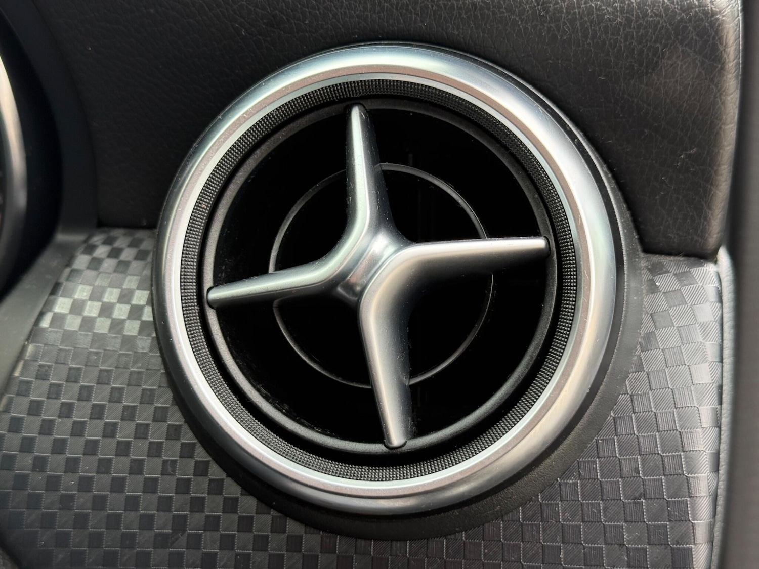 Used Mercedes-Benz A-Class 2016 for sale - 77994139: Photo 61