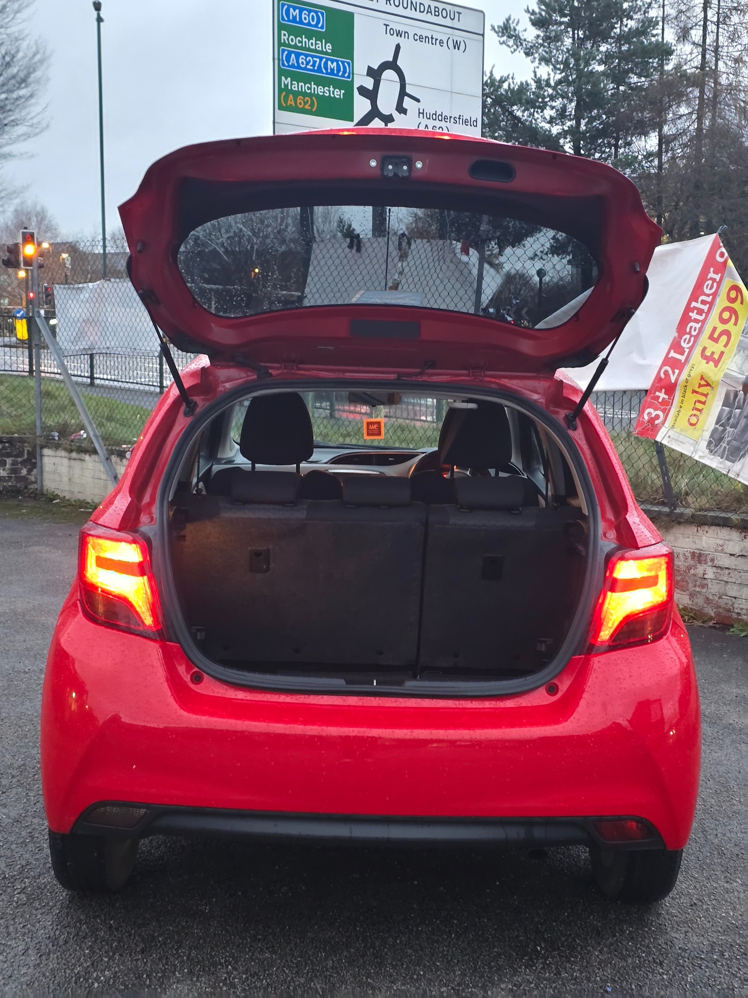 Used Toyota Yaris 2016 for sale - 76792649: Photo 12