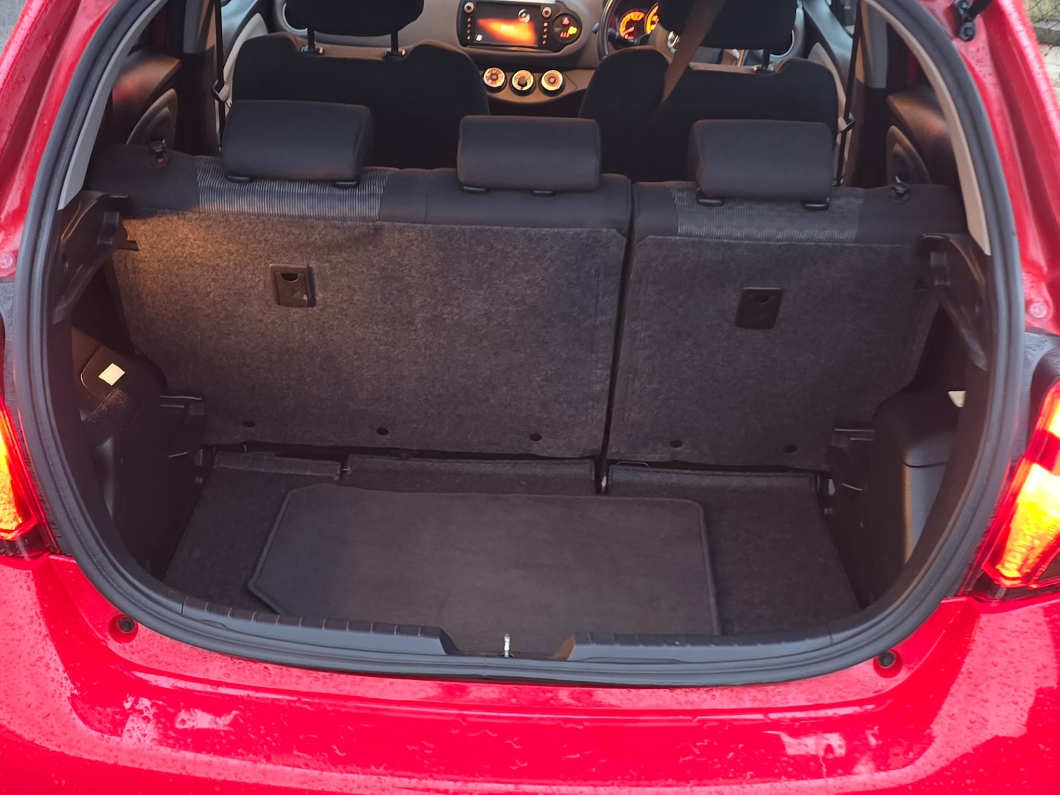 Used Toyota Yaris 2016 for sale - 76792649: Photo 13