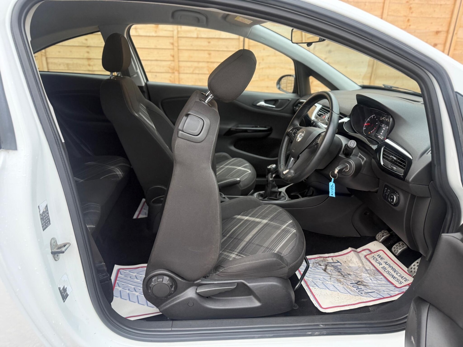 Used Vauxhall Corsa 2015 for sale - 78034087: Photo 20