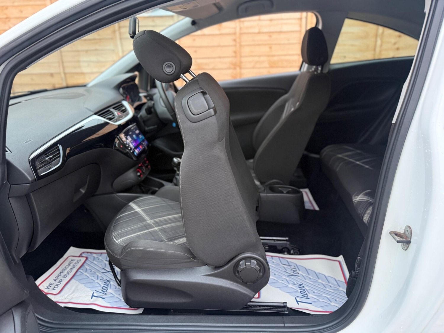 Used Vauxhall Corsa 2015 for sale - 78034087: Photo 46