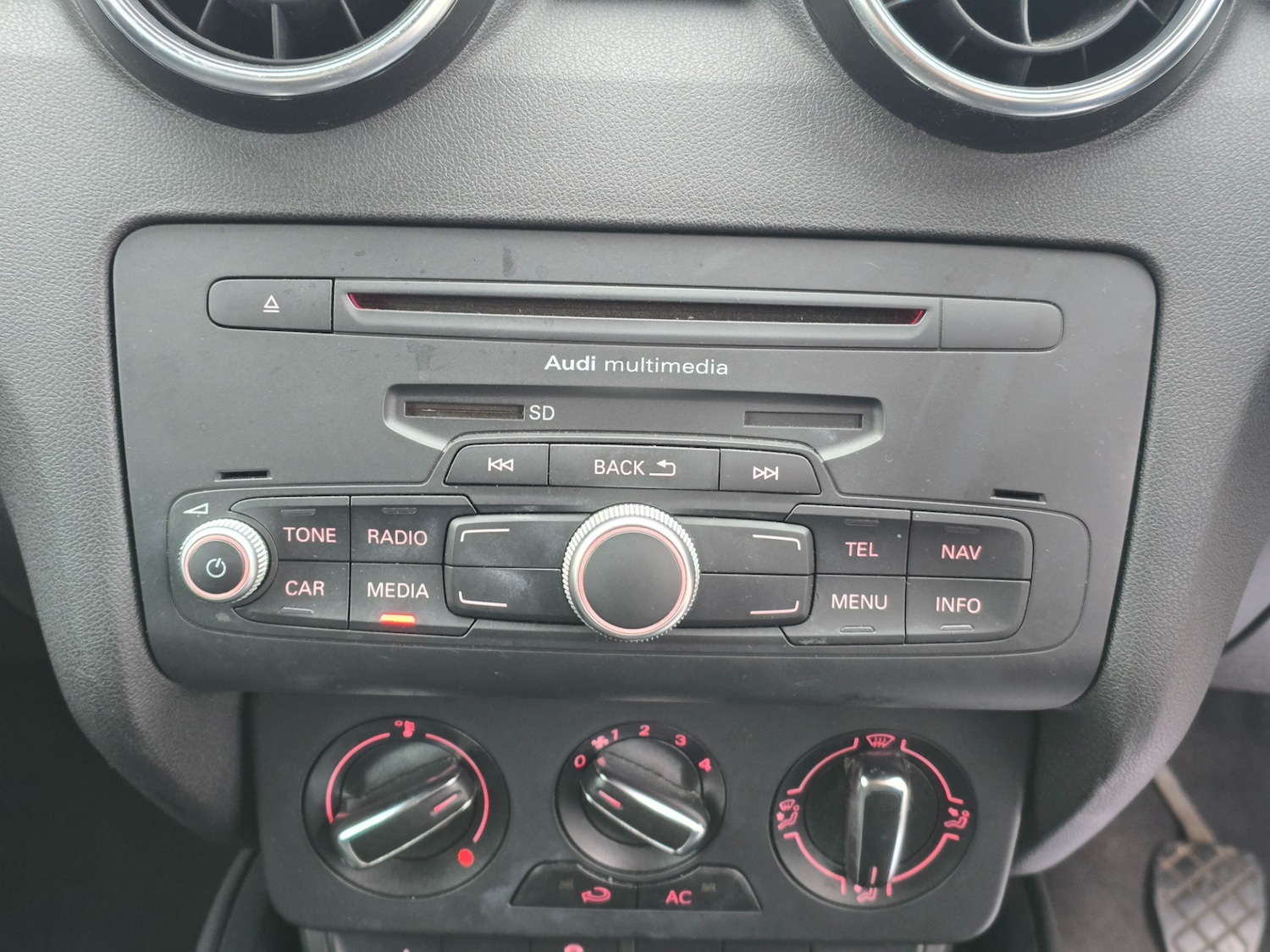 Used Audi A1 2012 for sale - 77165623: Photo 24