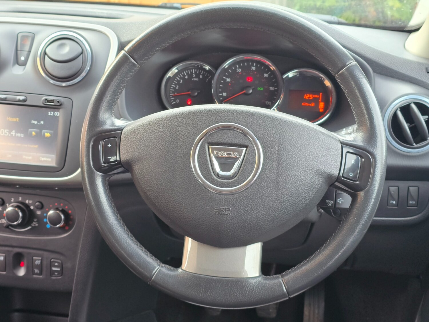 Used Dacia Sandero Stepway 2015 for sale - 77173392: Photo 11