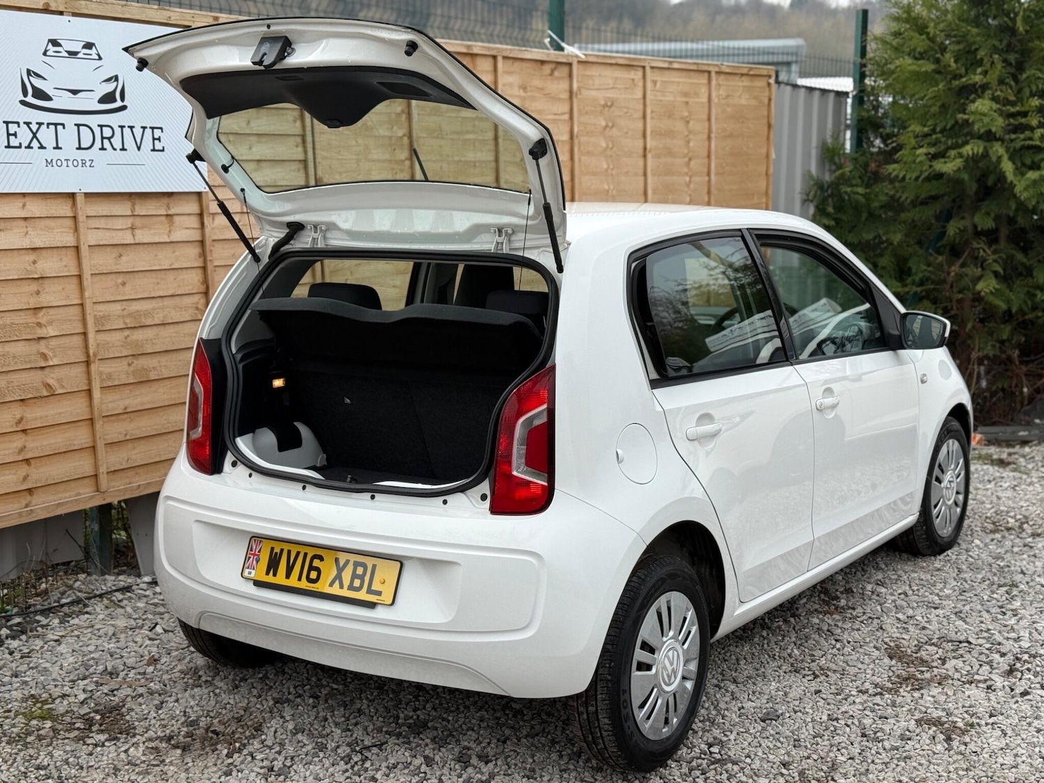 Used Volkswagen up! 2016 for sale - 77982359: Photo 21