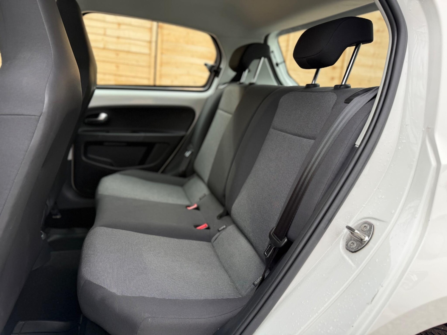 Used Volkswagen up! 2016 for sale - 77982359: Photo 34