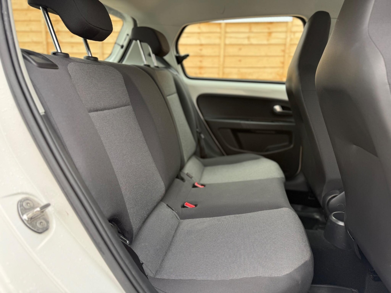 Used Volkswagen up! 2016 for sale - 77982359: Photo 36