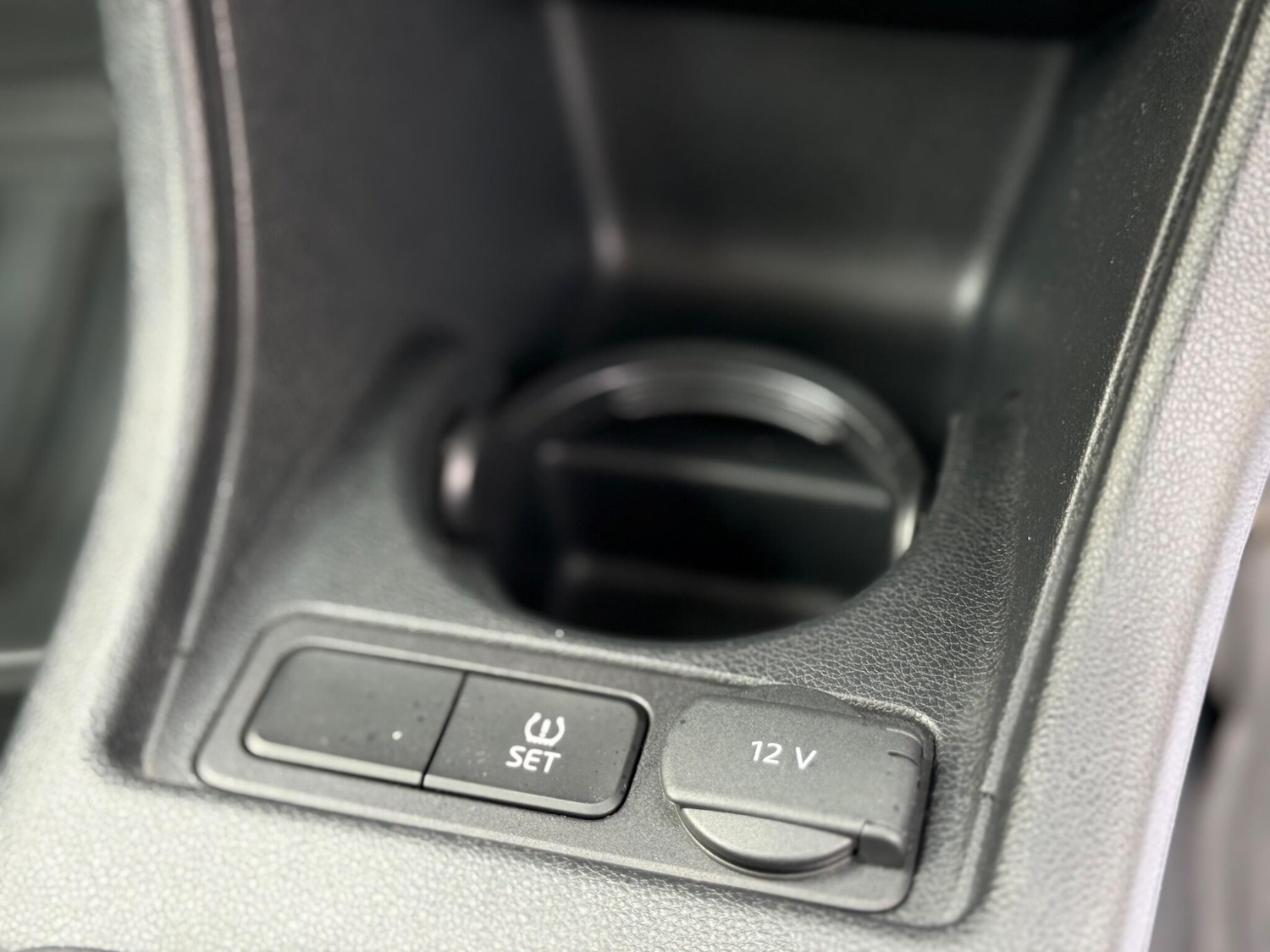 Used Volkswagen up! 2016 for sale - 77982359: Photo 37