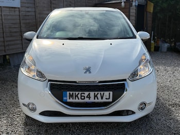 Used Peugeot 208 2014 for sale - 79484098: Photo