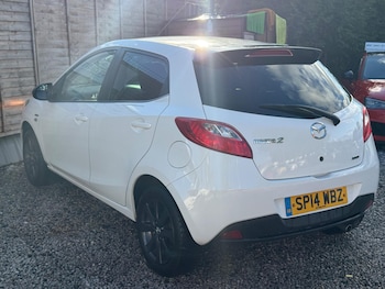 Used Mazda Mazda2 2014 for sale - 79576358: Photo