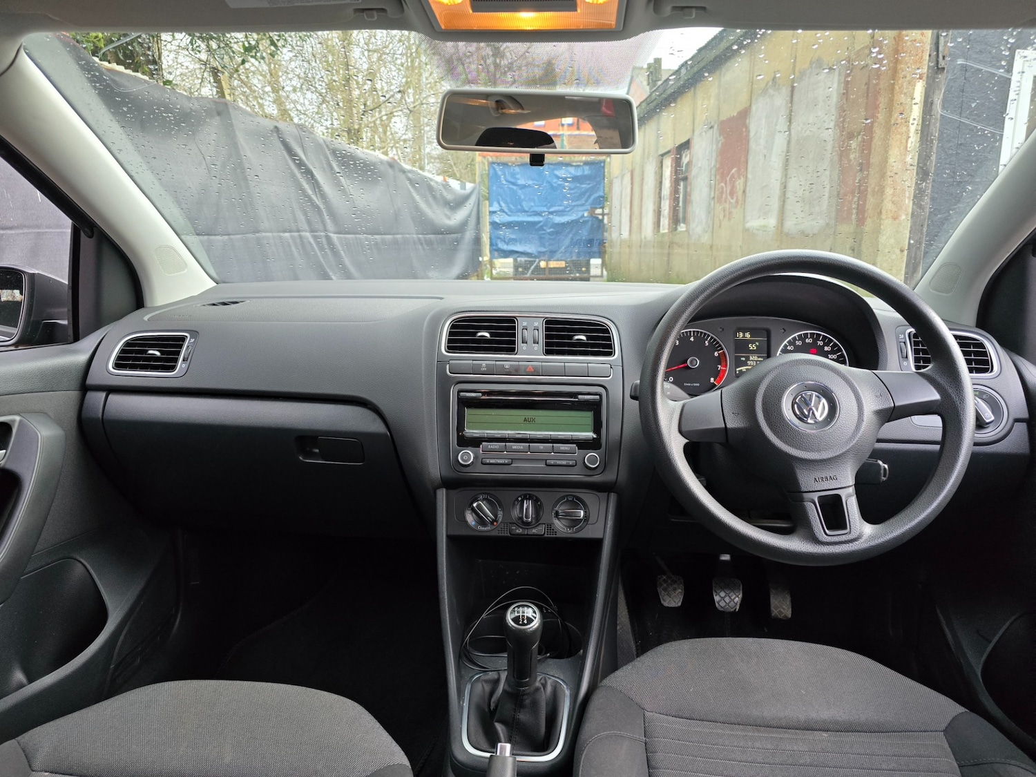 Used Volkswagen Polo 2010 for sale - 77052165: Photo 11