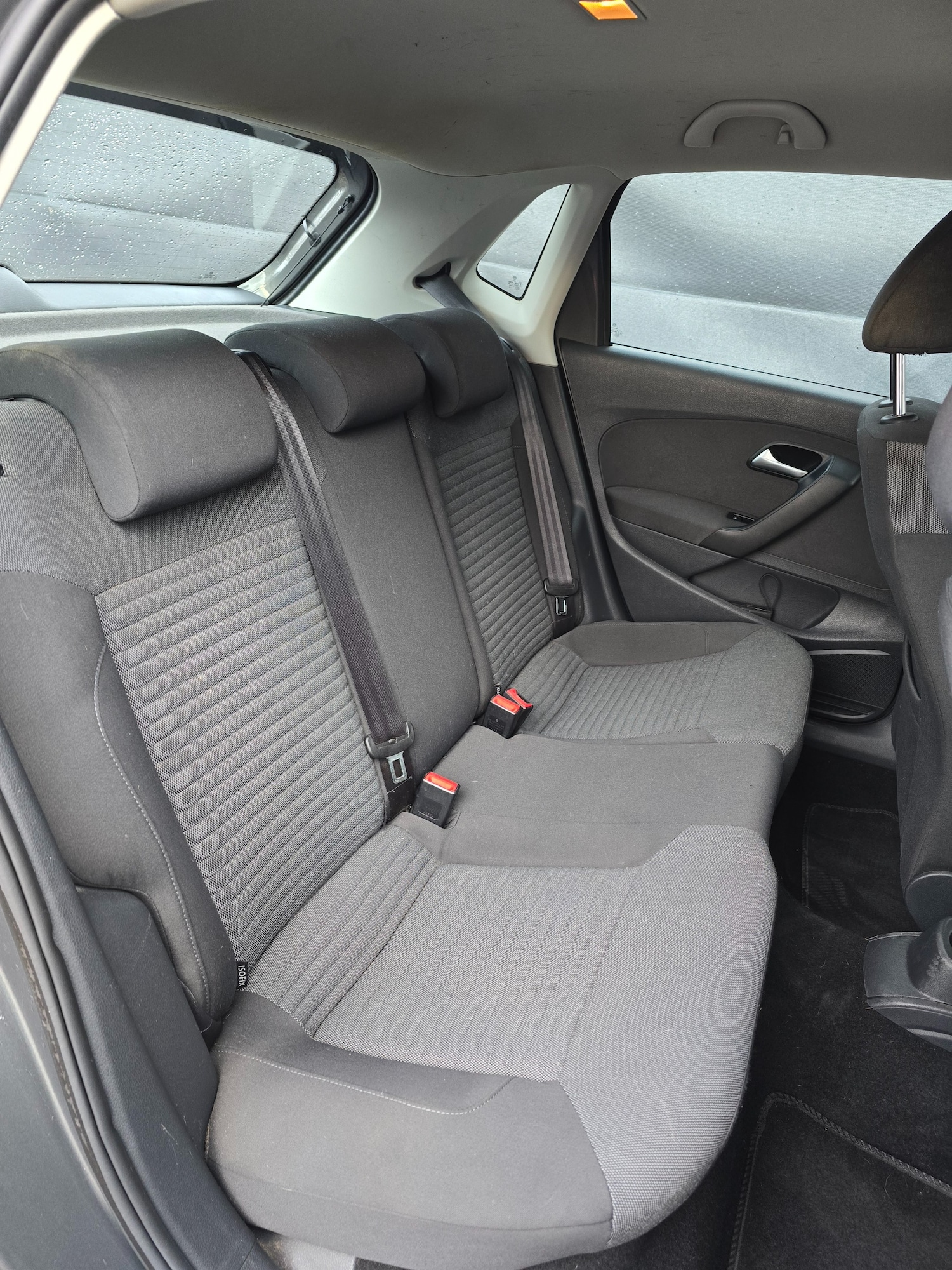 Used Volkswagen Polo 2010 for sale - 77052165: Photo 14